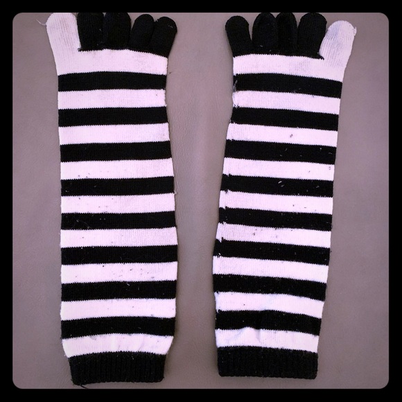 Hot Topic Accessories - Hot Topic Striped Toe Socks